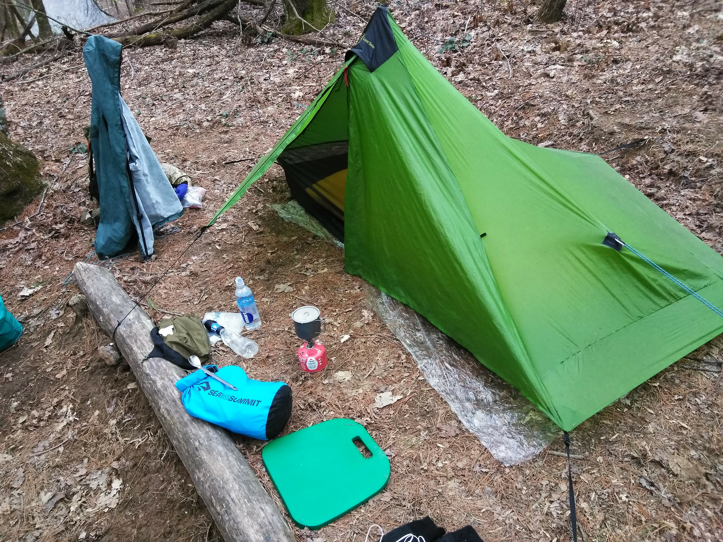 A single walled shelter on the AT